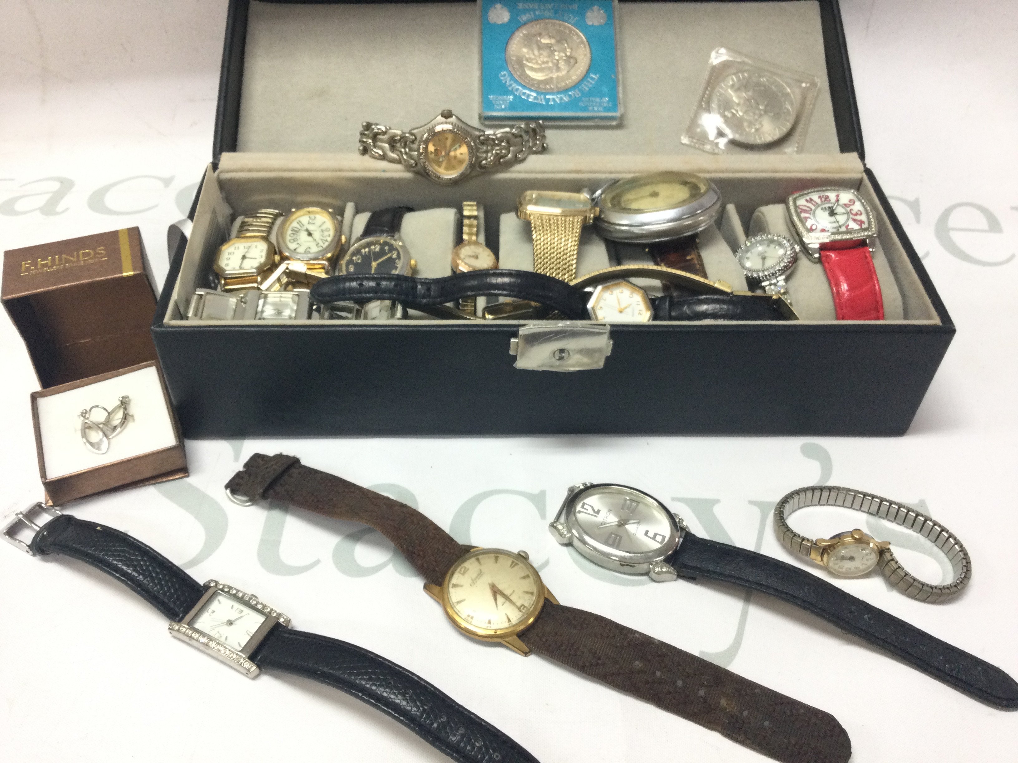 A collection of vintage watches including Tag Heuer, Accurist, Oris, Citizen . Postage category B