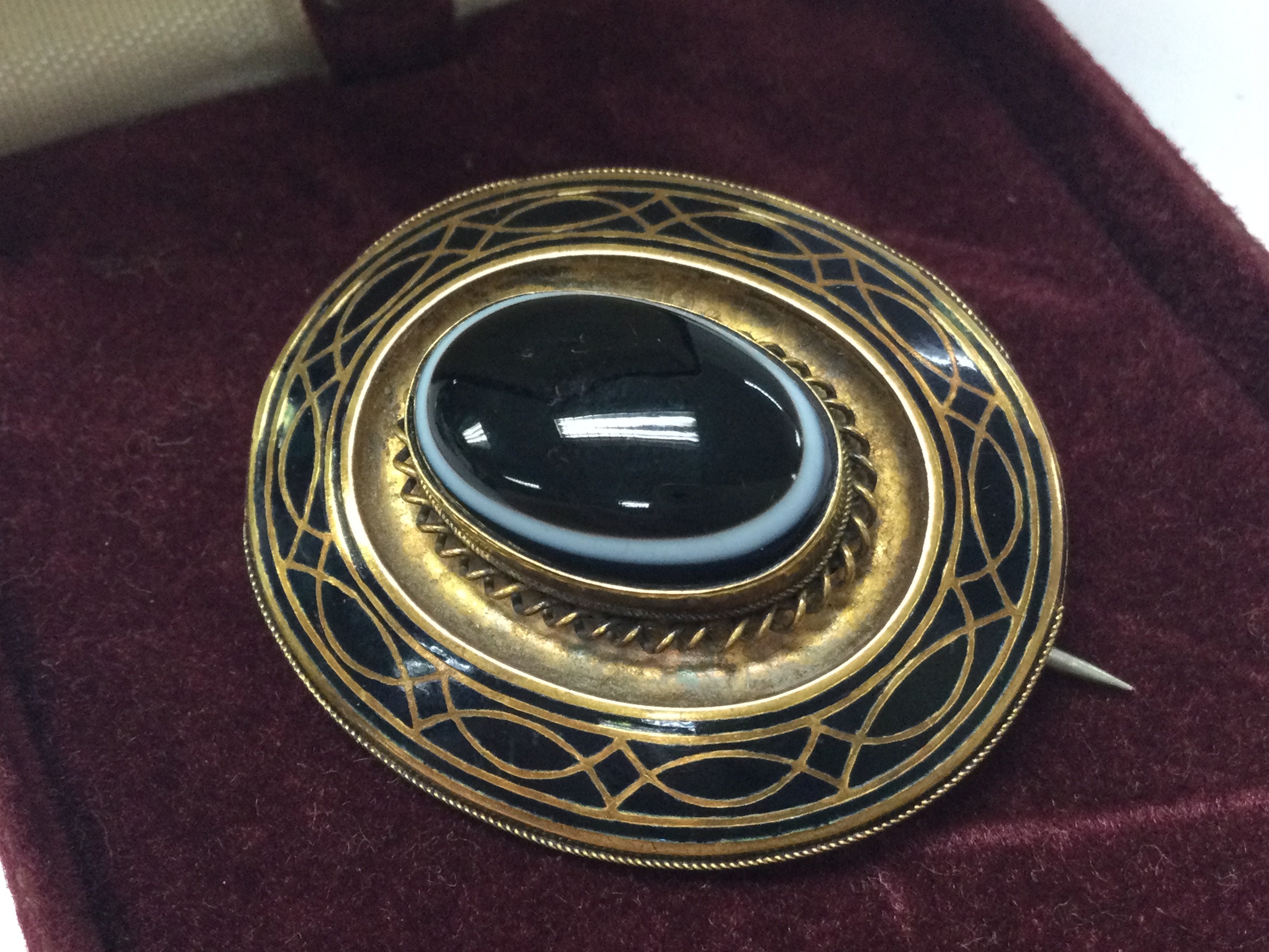 A Victorian Mourning brooch . Postage category A