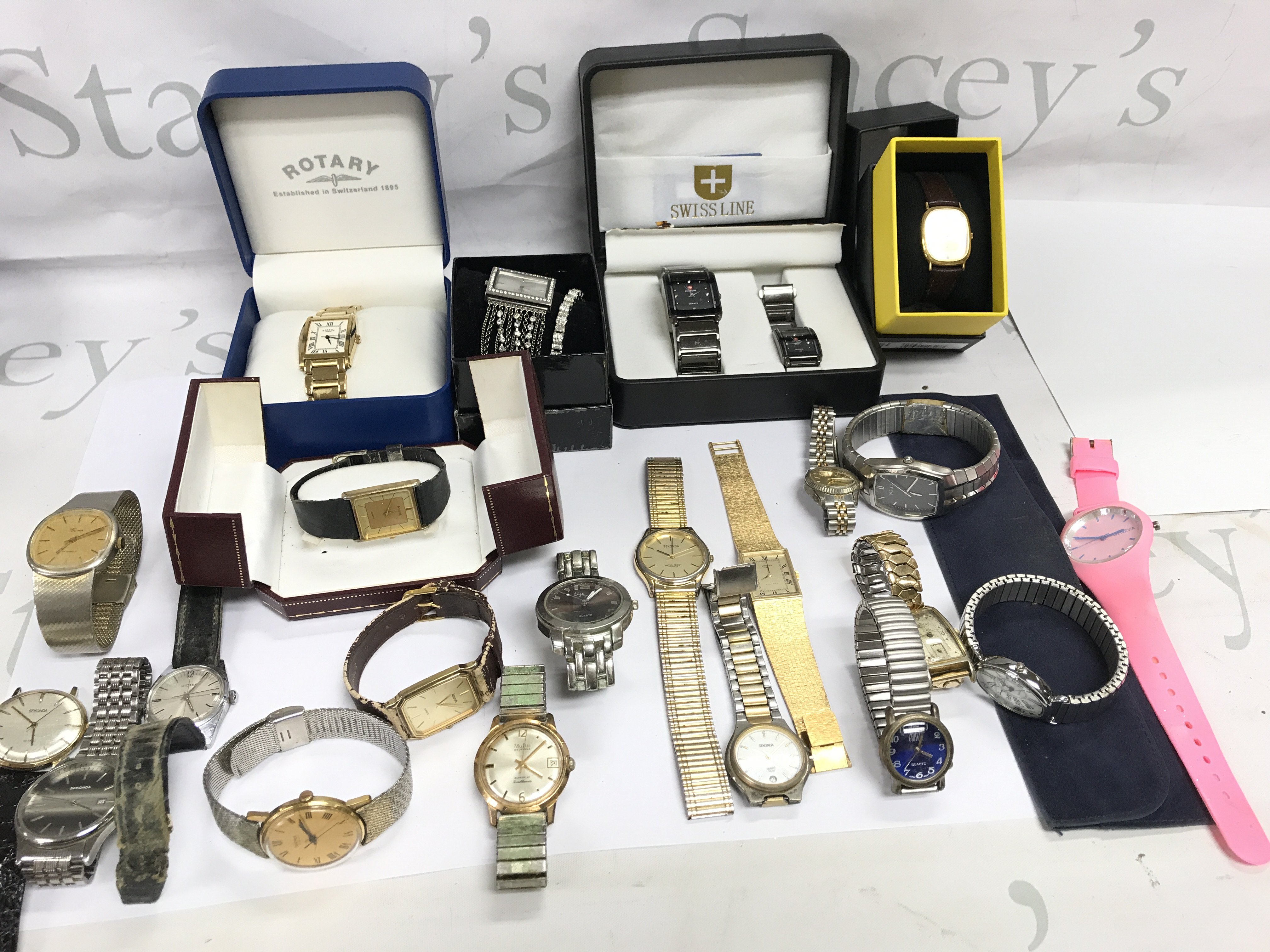 A collected of assorted dress watches including an 18ct gold cased vintage ladies watch and a military pocket watch in need of repairs and a ladies vintage Oris watch. Postage B