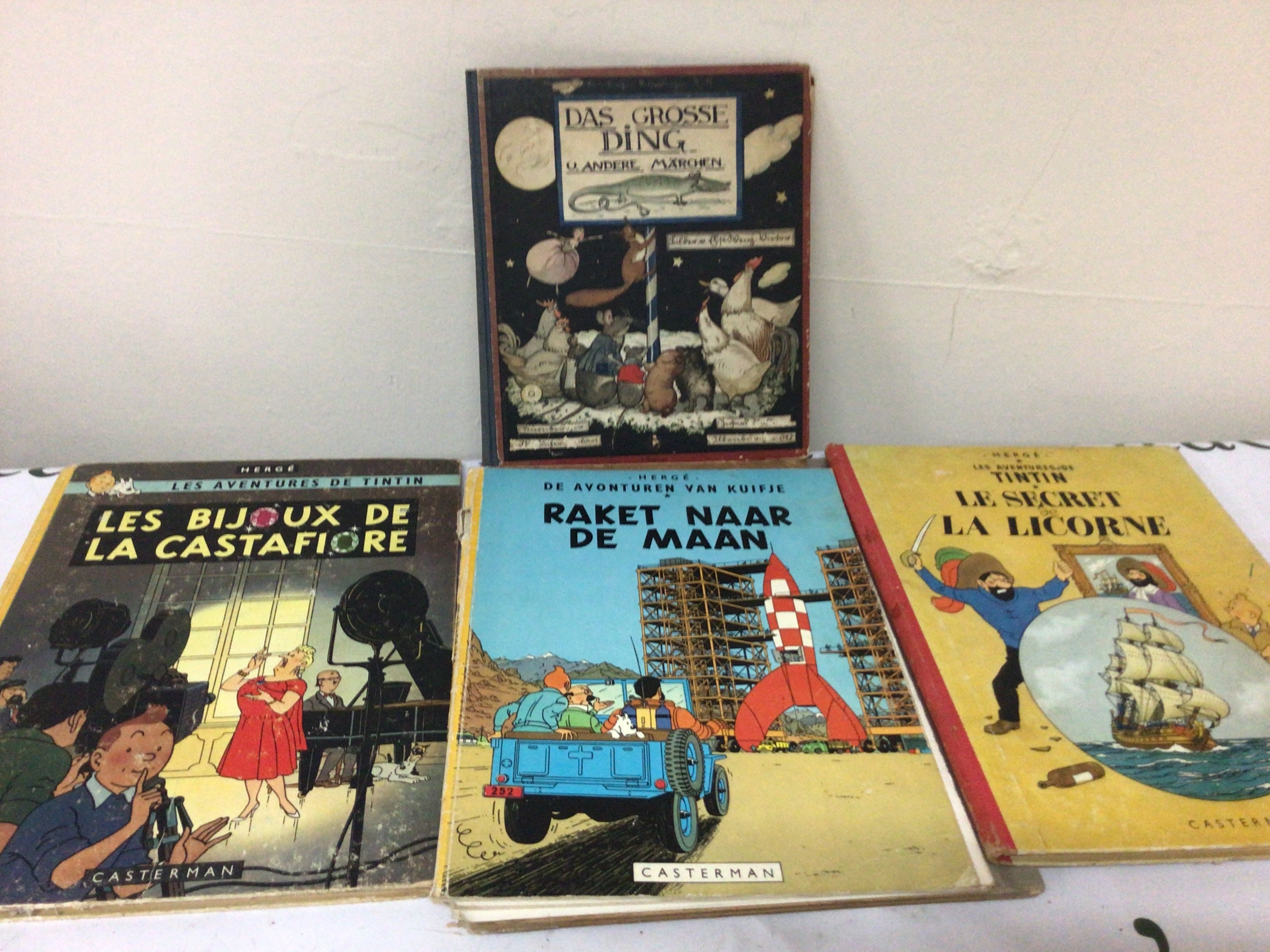 Three Vintage French Tintin annuals.