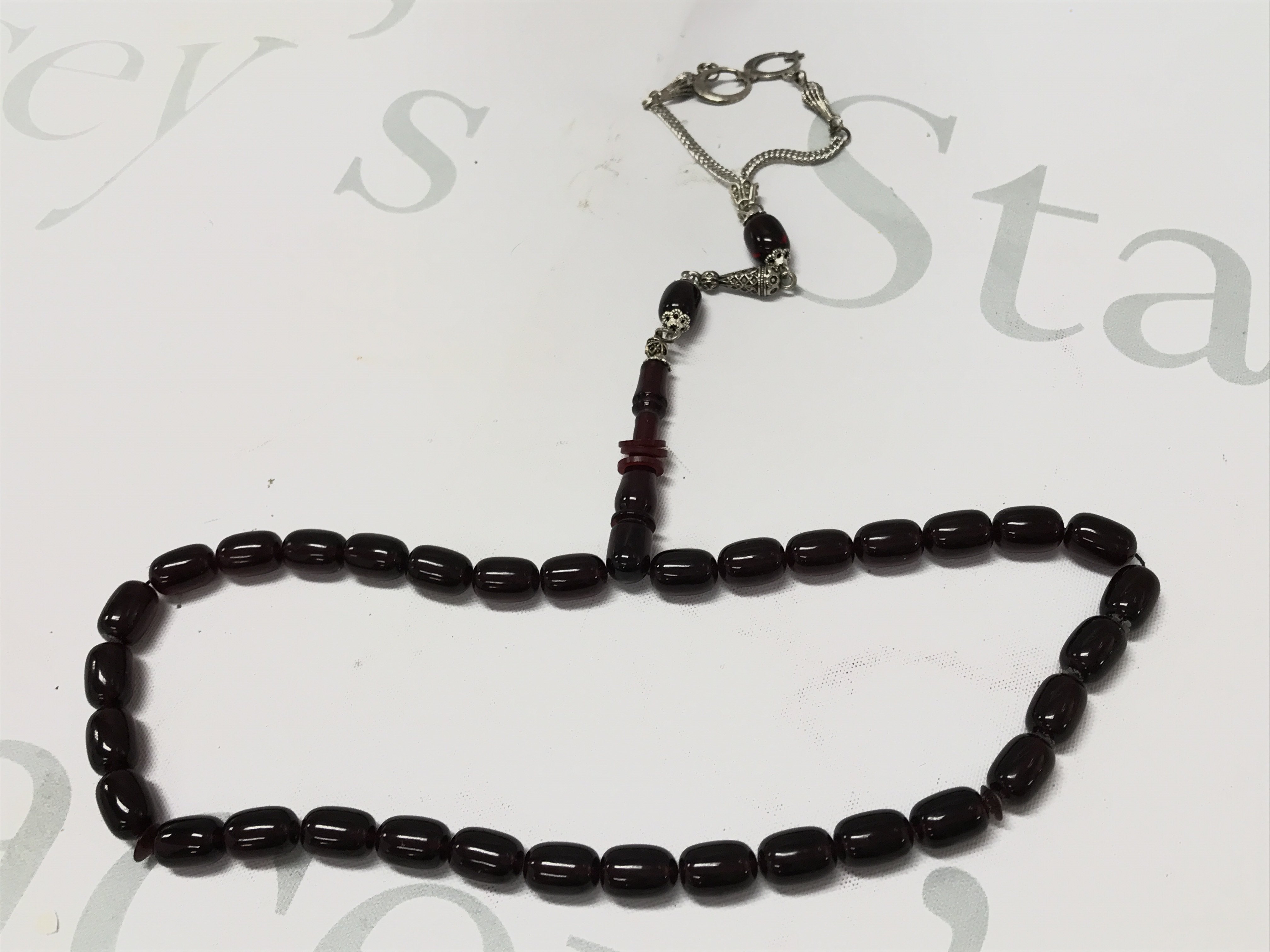 Cherry amber coloured Bakelite style necklace 36g 62cm. Postage cat A