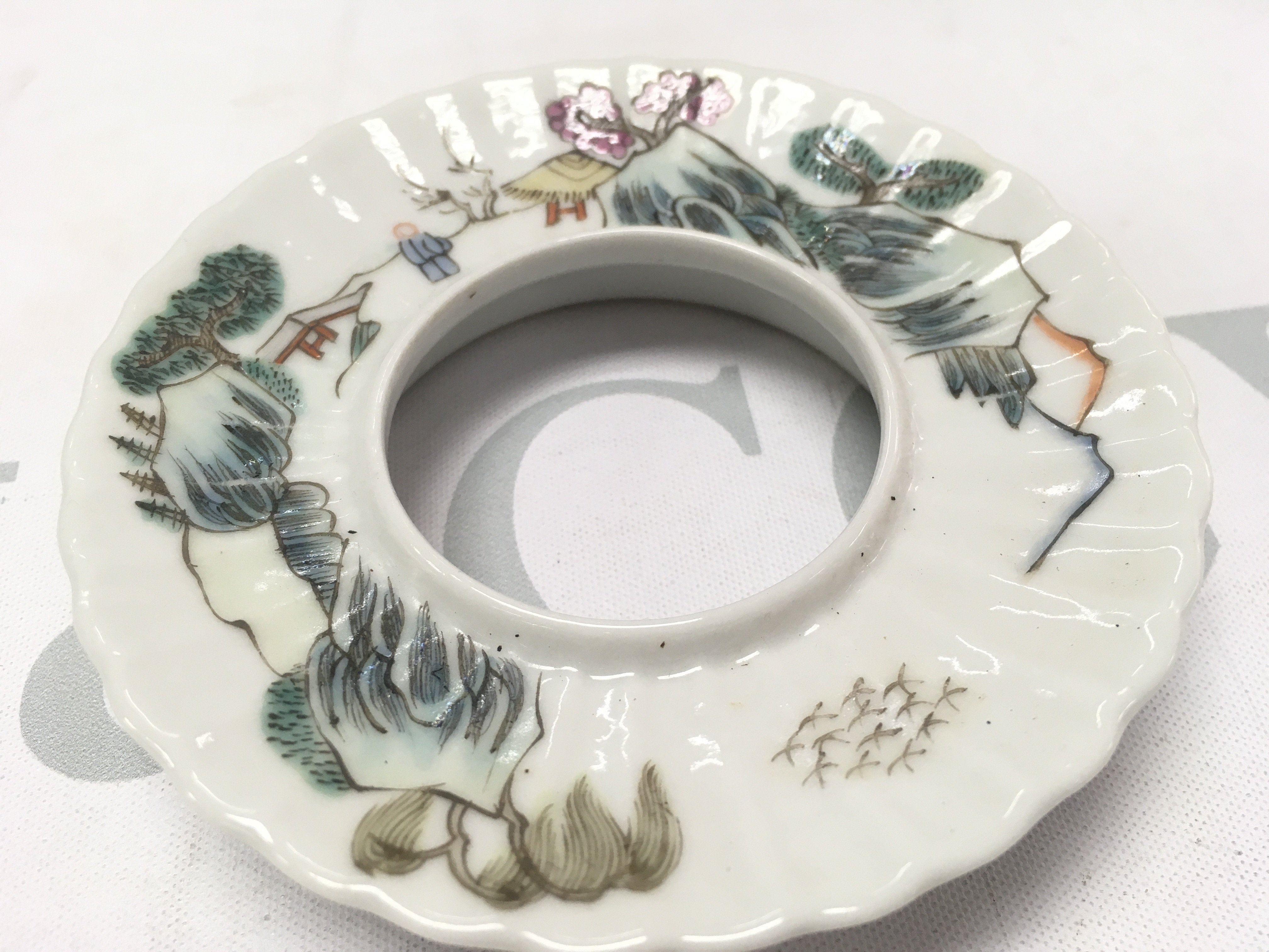 Chinese porcelain Famille Rose bowls and dishes decorated with scenes of figures and nature. This lot cannot be posted