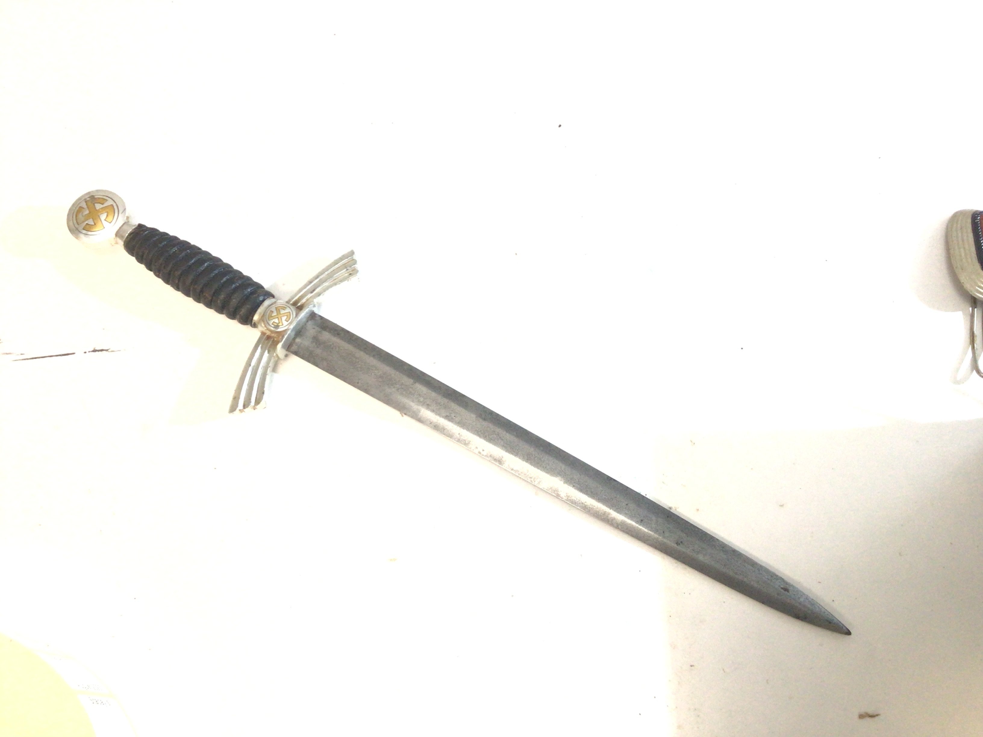 A German Third Reich Luftwaffe First Pattern presentation dagger no scabboard. No makers name.